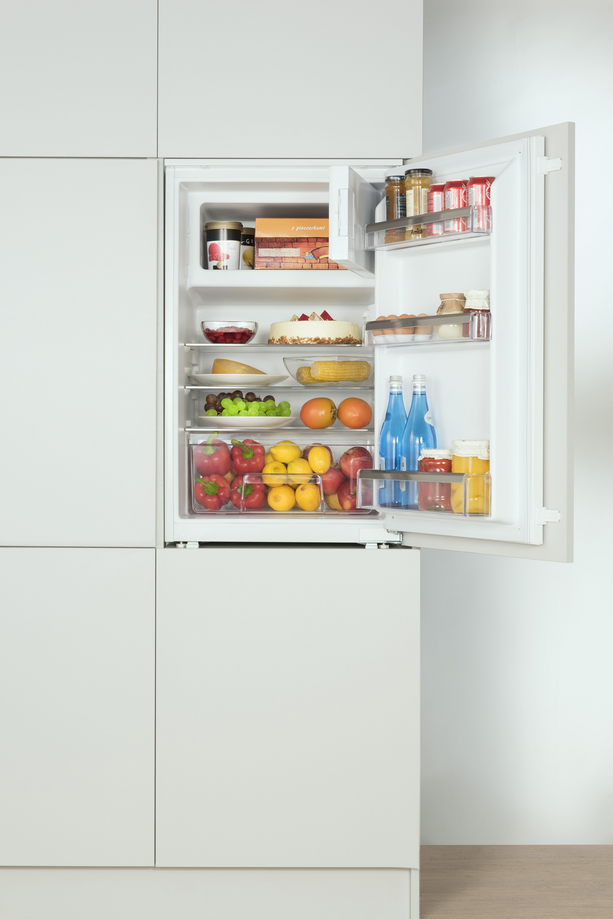 Built-in refrigerator